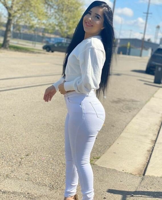 Lani M, 25